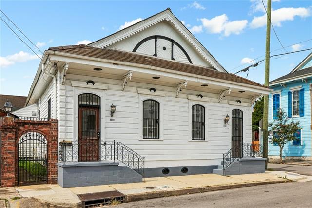 Exterior of 4102 Dauphine Street in New Orleans